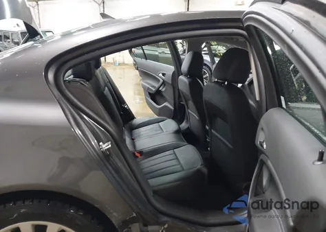 2011 Buick Regal Cxl Turbo Russelsheim z USA, uszkodzony, nr VIN W04GW5EV4B1126870